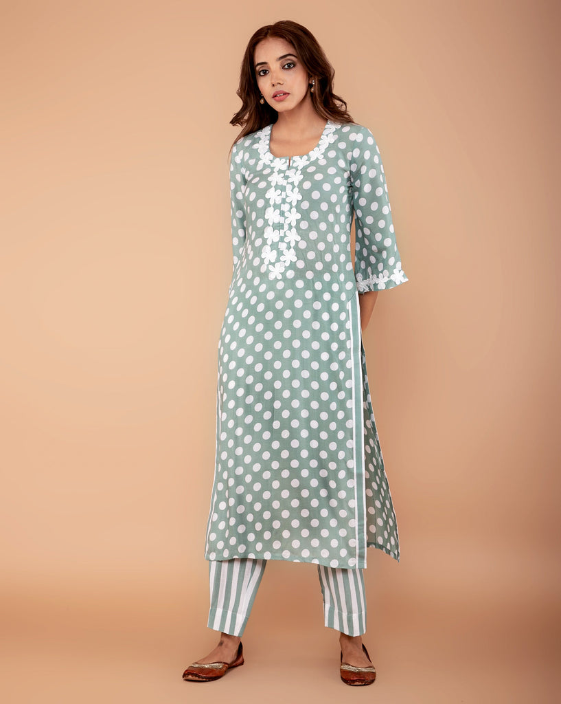 Valas Cherry 4 Stylish Designer Fancy Wear Georgette Kurti Collection - The  Ethnic World